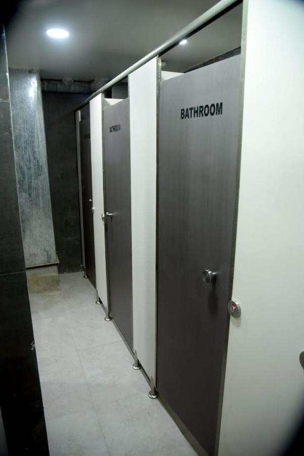 Charyana Hotel Ac Dormitory Ahmedabad Exterior photo